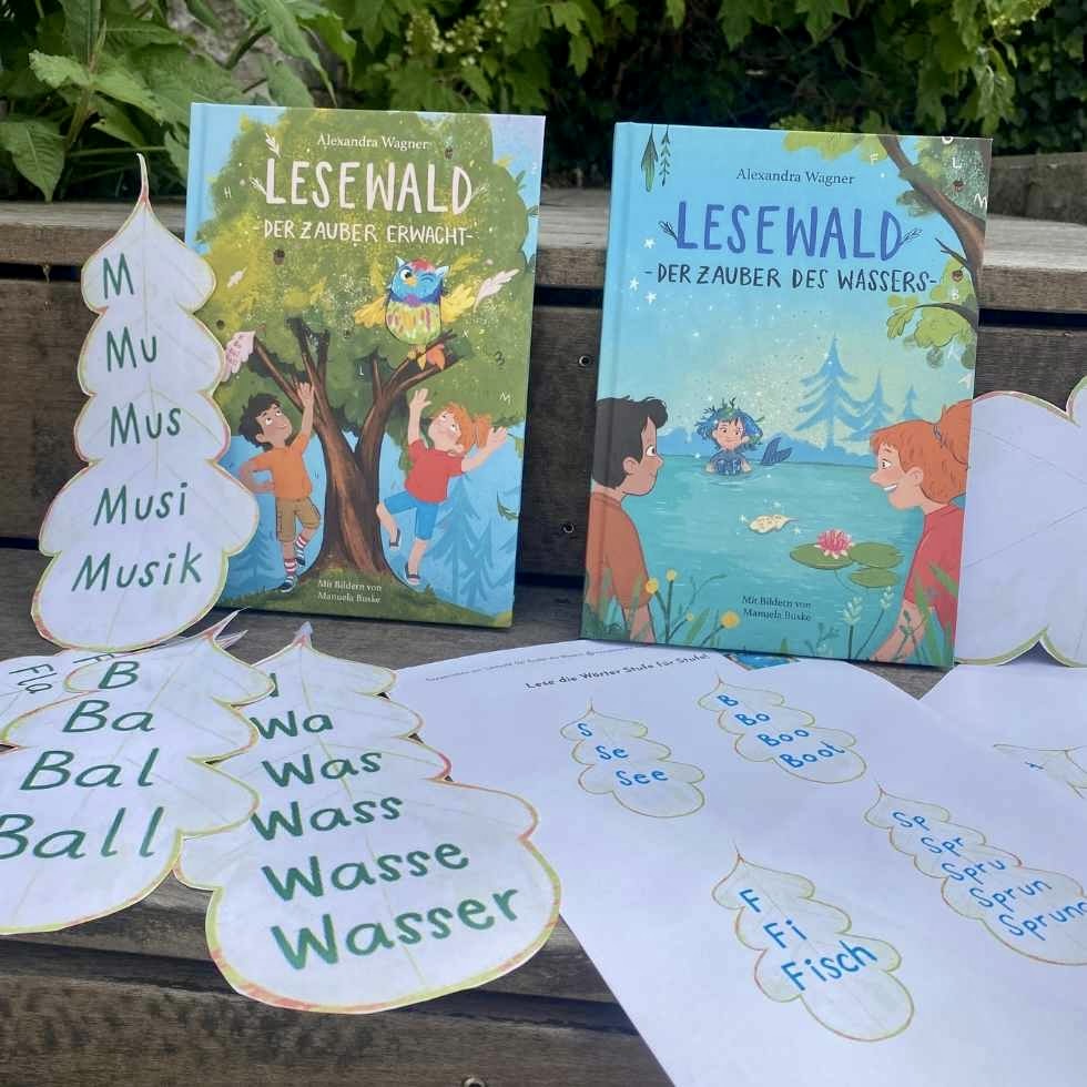 BLOG AUTOREN-Website - 3 2 "Lesewald"-Bücher und zugehörige Treppenwörter, Arbeitsblätter auf Stufe einer Gartentreppe